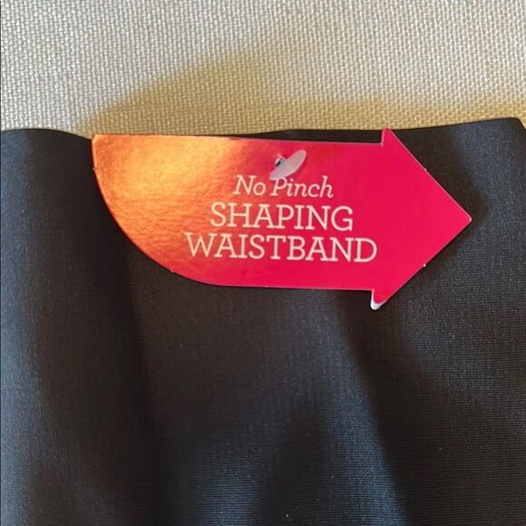 Maidenform Black High Waist Shaping Shorts - Picture 4 of 5